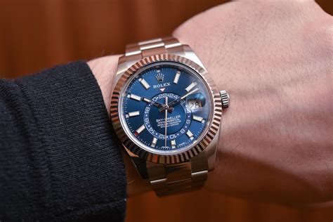 Rolex Sky-Dweller Steel 326934 & Two-Tone 326933 - Review (Specs & Price)
