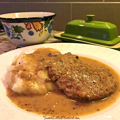 Slow Cooker Cube Steak and Gravy (Quick & Easy) - Sweet Little Bluebird