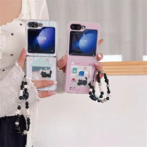 Cute Black Cat Samsung Z Flip Case With Beaded Wrist Strap – Kalakaar ...
