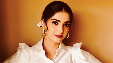 Sonam Kapoor Ahuja is bringing back the dress-over-jeans trend with ...