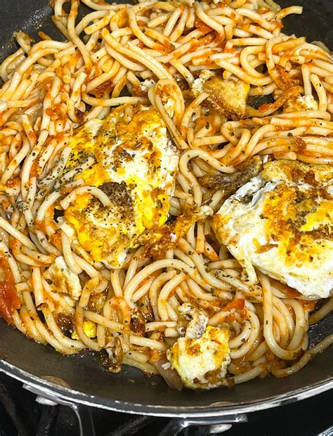 Fried Noodles With Egg