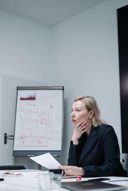 Businessman Woman 的图像结果