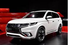 Mitsubishi Outlander Phev Wallpaper by Mitsubishi Outlander Phev Wallpapers Images Photos Mitsubishi Outlander Phev Wallpaper