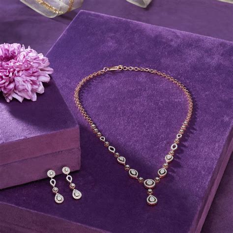 Buy Cluster Design Diamond Necklace Set ONS23A36-D400X0B Online at ORRA.