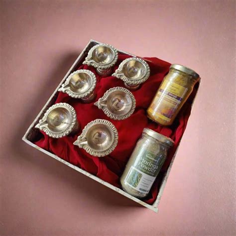 Radiant Ritual Hamper – BULKY SANTA
