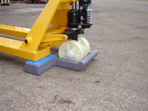 Liftmate Pallet Truck Chock Pump Truck Stopper Pallet Jack Stop ...