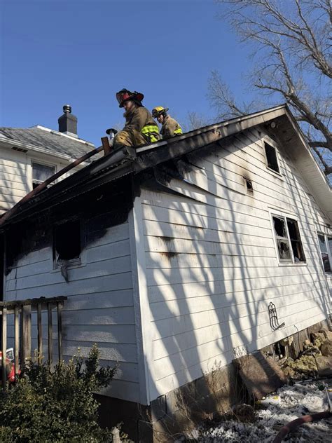 Marion County house fire claims lives of 8 pets