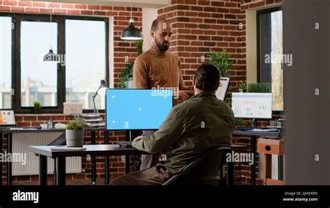 Company Computer Screen 的图像结果