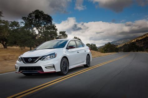 2018 Nissan Sentra NISMO Image. Photo 18 of 61