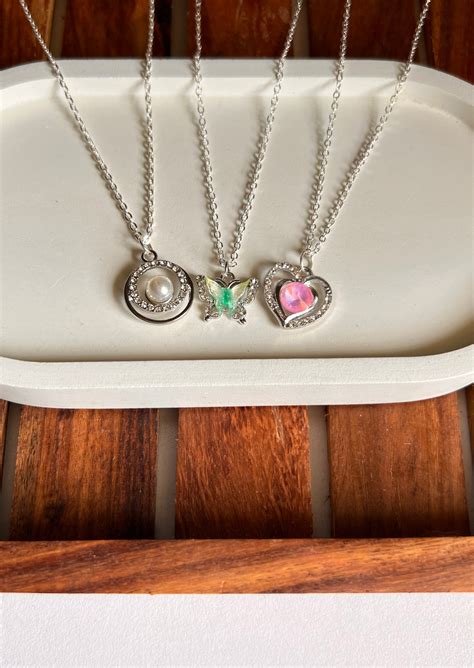 Timeless Trio Neck Chains - Set Of 3 – PearlsOnline