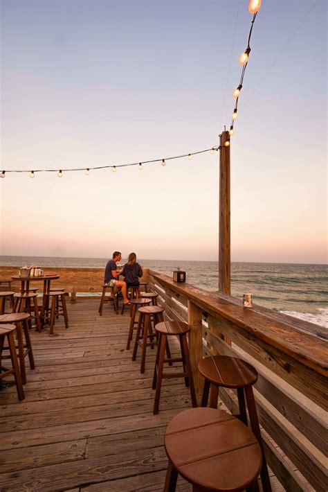 11 BEST Carolina Beach Restaurants to Try - Lost In The Carolinas