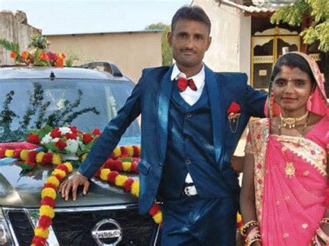 bagodara suicide five bodies sent in mini tempo mystery man rickshaw ...