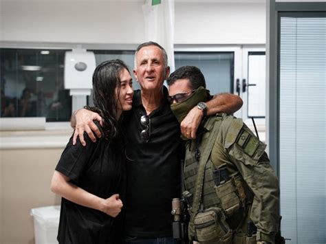 Israel: Rescued hostage Noa Argamani reunites with family after ...