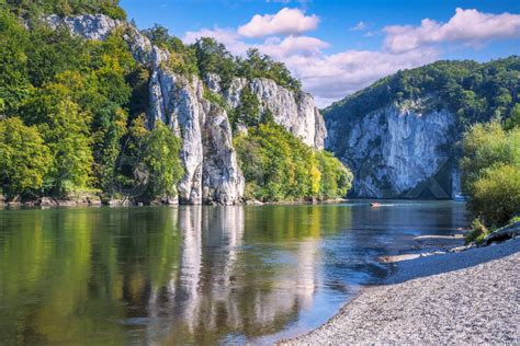 Rocks of the Danube Gorge at Weltenburg | Stock image | Colourbox