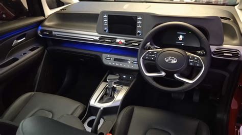 Mengulas Interior Hyundai Stargazer: Praktis dan Inovatif
