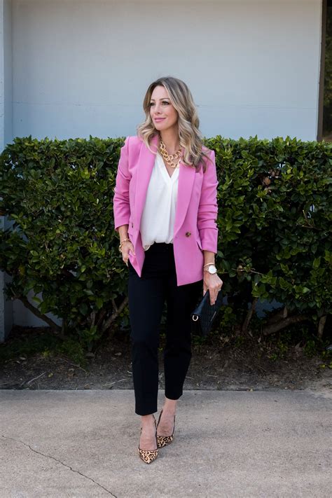 Work Weekend Wow | How to Wear A Pink Blazer | Blazer outfits for women ...