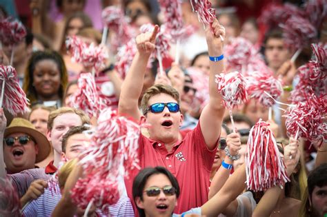 Alabama fans lose their minds for the Tide in blowout win over Ole Miss ...