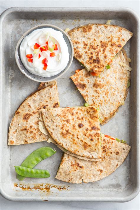 9 Vegetarian Quesadilla Recipes to Whip Up This Week | Hello Veggie