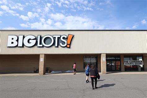 Big Lots reopens stores in Eynon, Dunmore