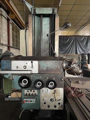 Butler Elgamill bed type milling machine in St-Chamond, Auvergne-Rhône ...