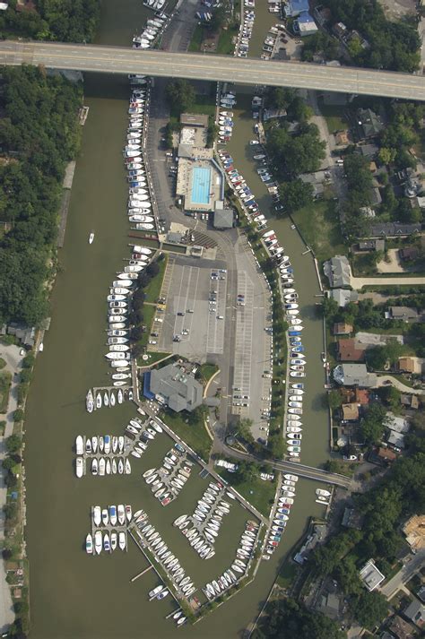 Cleveland Yachting Club in Rocky River, OH, United States - Marina ...
