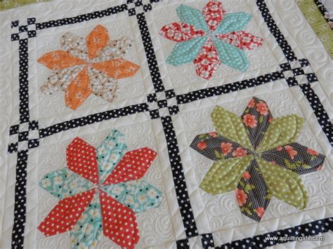Mini Square Patchwork Patterns 的图像结果