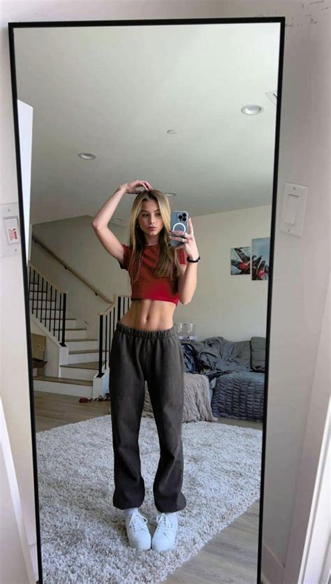 Anna Shumate | Scrolller