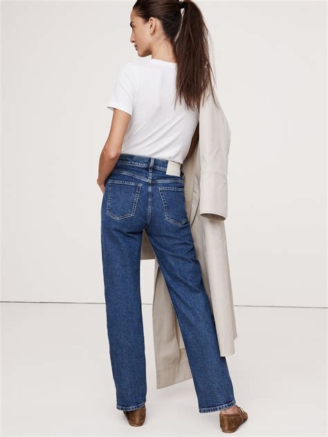 High-Rise 90S Straight Jean | Banana Republic