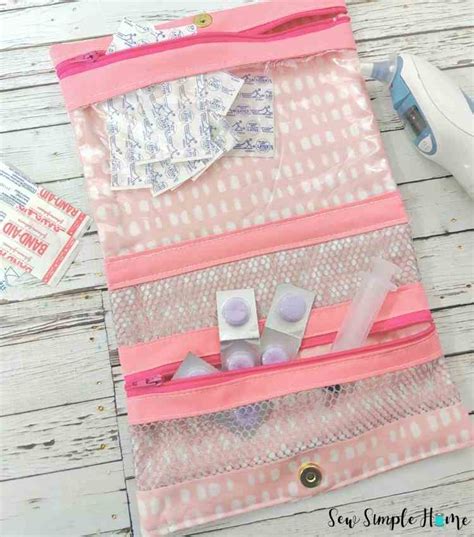 Making a First Aid Kit 的图像结果