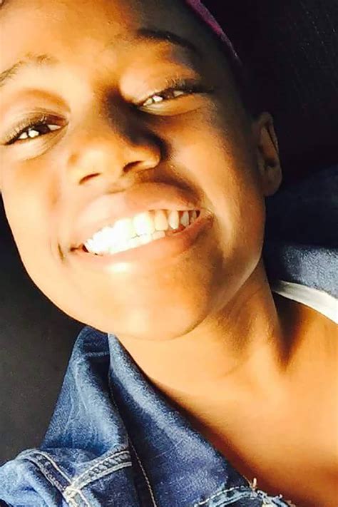 Girl killed herself on Facebook Live, and mom is accused of egging her on