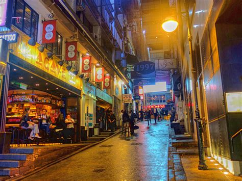 中国十大著名酒吧街，北京三里屯位居第一(3)_巴拉排行榜