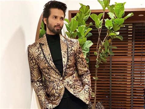5 cool ways to wear suits like Shahid Kapoor | The Times of India
