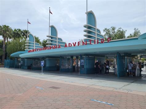 Disney genie service how genie and individual lightning lanes work ...