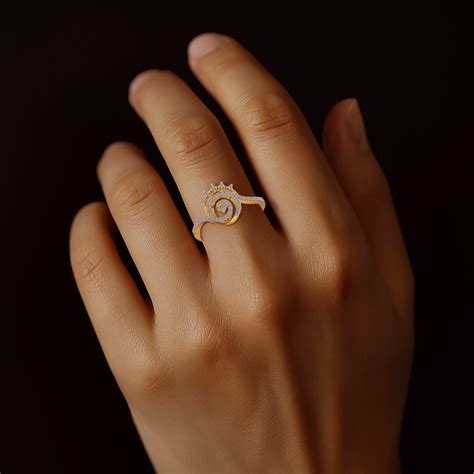 Tranquil Glow Diamond Ring – Elegant 14K Gold Ring with Natural Diamonds