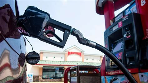 Boise area gas prices rise 10 cents in a week | ktvb.com