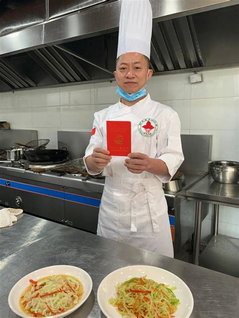 #走向我们的小康生活#粤菜师傅工程让餐饮做出了文化味