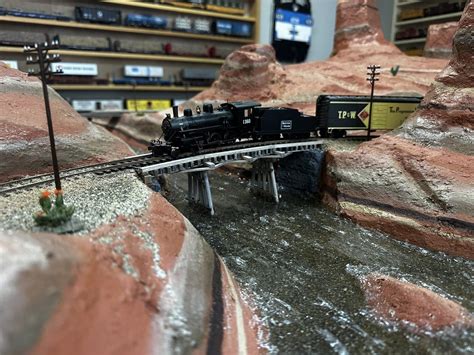 Large HO Train Layout Build 的图像结果