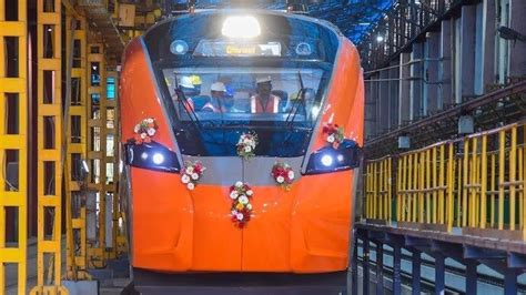 Delhi-Meerut RRTS update: Power cable line laid on Delhi section of ...