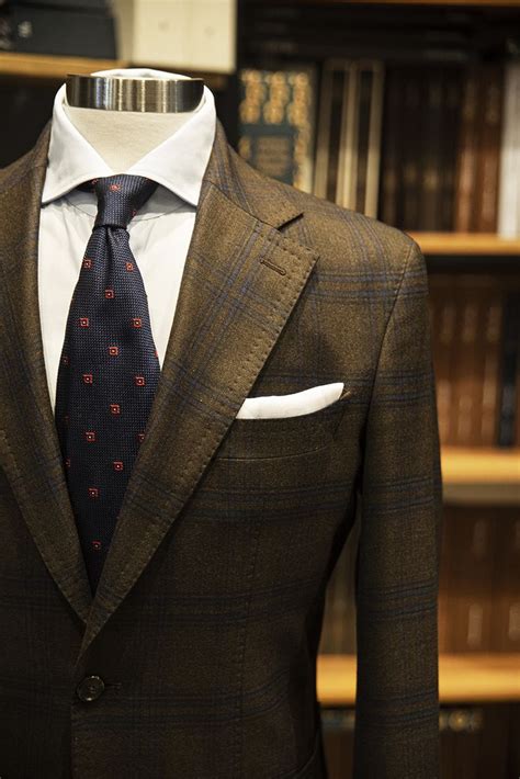 Classic Man Suit 的图像结果