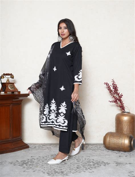 Black v-neck cotton suit set – Paridhaanam