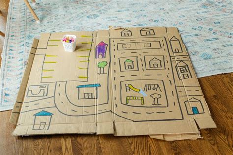 Crafts Using Cardboard Boxes 的图像结果