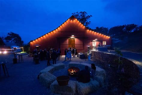 What to Know for the Perfect Rustic Barn Wedding at Straus Home Ranch ...