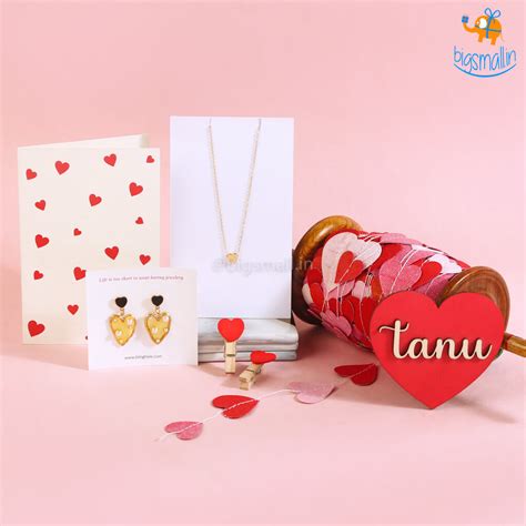 5 Unique Valentine's Day Gifts Ideas for Her – Bigsmall.in