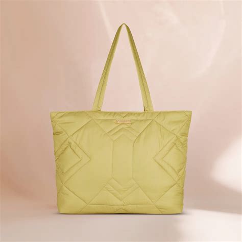 Shop Stylish Bags for Women Online and Elevate Your Everyday Look