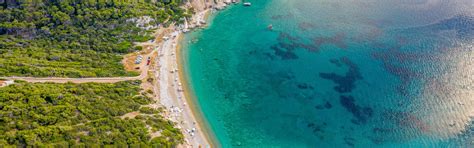Discover The Heavenly Island-Like Beaches Near Loutraki | Visit Loutraki