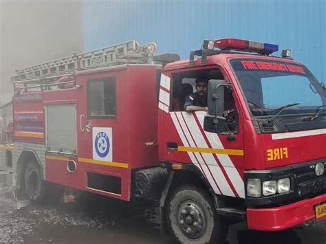 Massive fire engulfs Surat textile mill after drum explosion: 2 workers ...