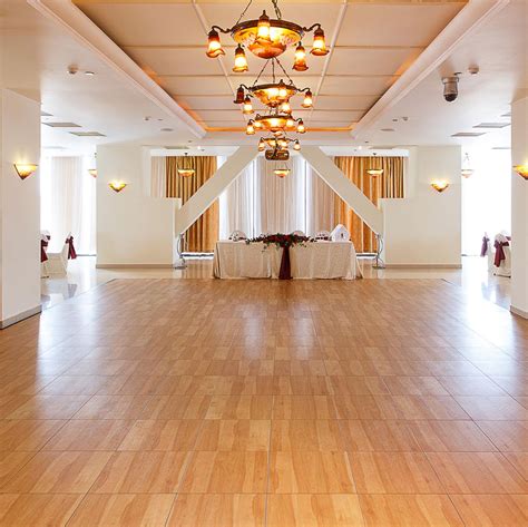 Maple Dance Floor - SnapLock Dance Floors