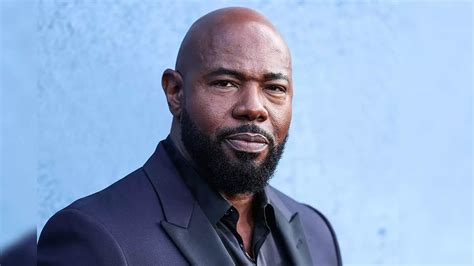 Antoine Fuqua to direct feature documentary on Nelson Mandela