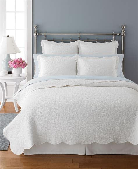 Martha Stewart Collection Bedding, Damask Scroll Quilts - Quilts ...