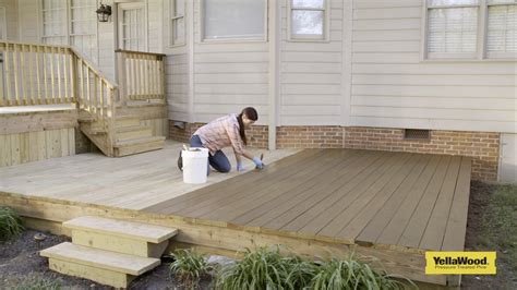 How to Stain a Deck | YellaWood
